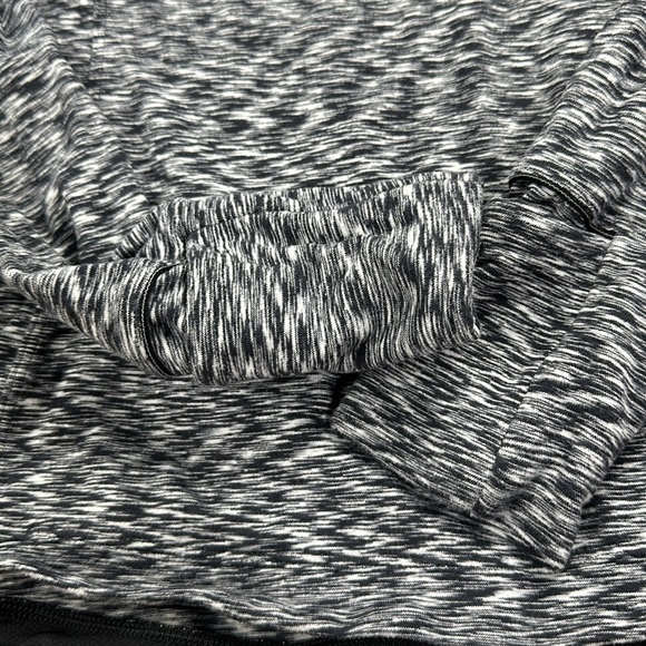 Lululemon Runderful Long Sleeve Spaced Out Space Dye Black White - Picture 2 of 5